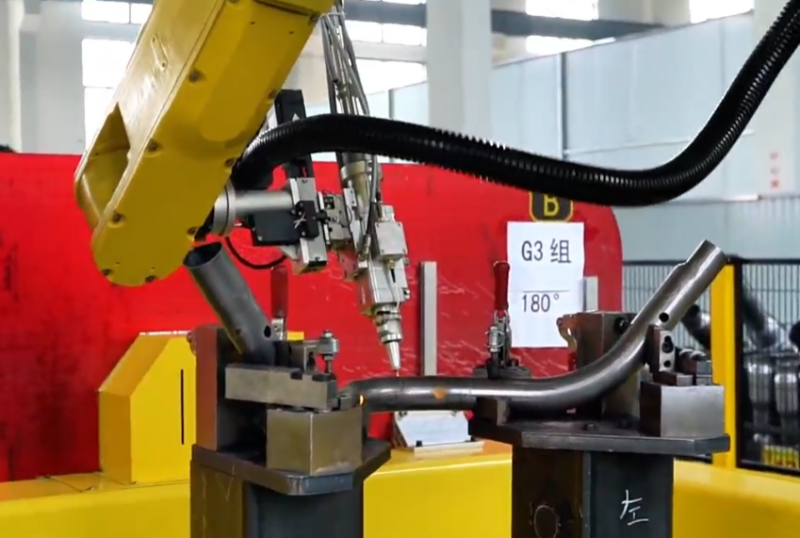 機器人三維激光切割機