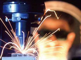 激光快速成型技術在汽車工業(yè)中的應用有哪些？