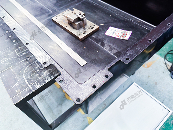 新能源汽車(chē)電池盒切割